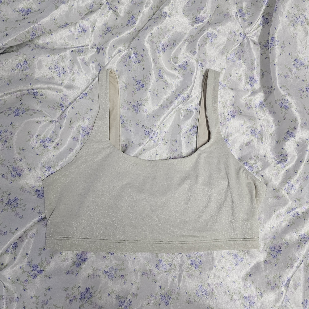 Alo Yoga Glitter Bra in Bone/Silver Size Large